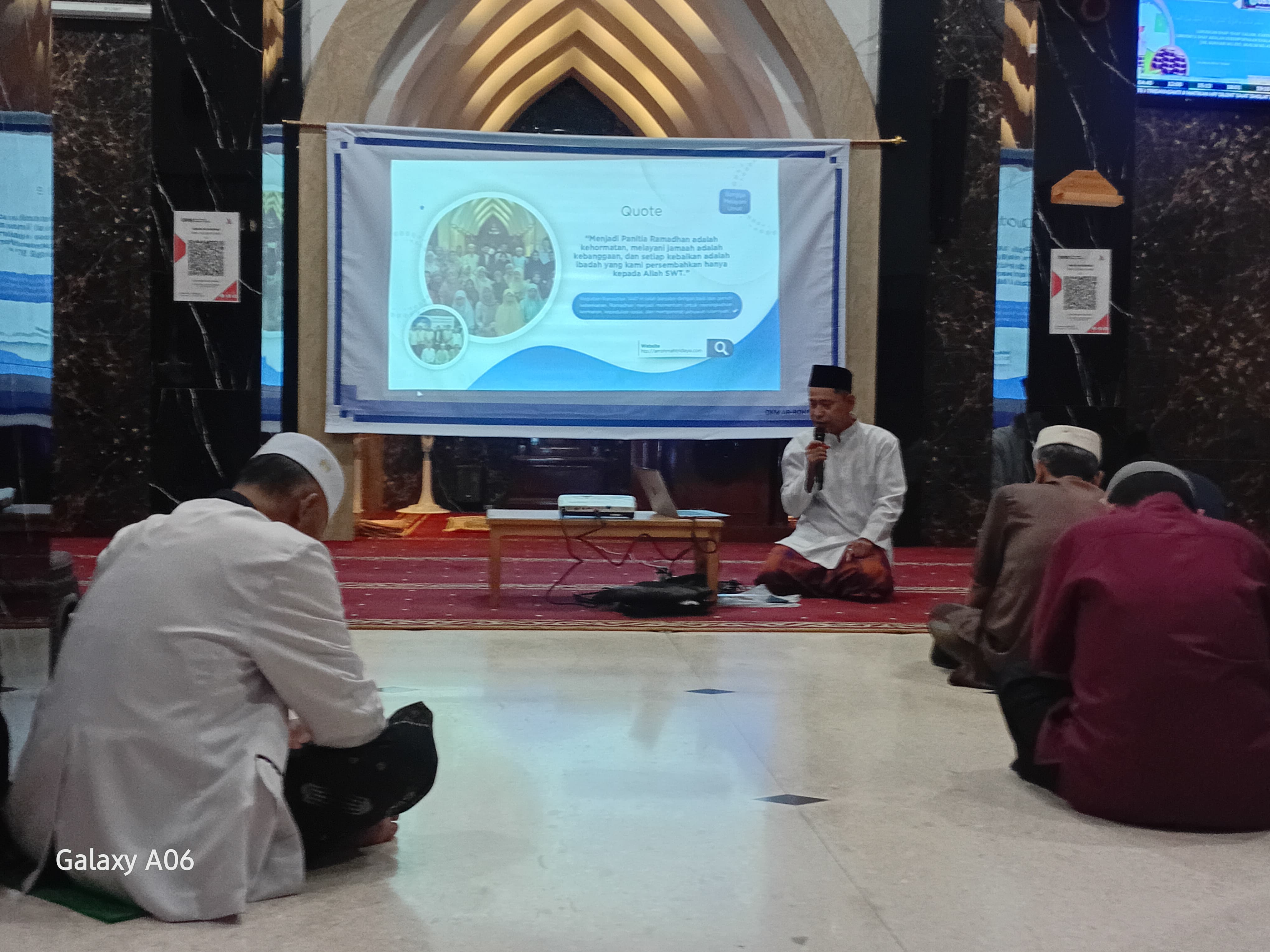 Foto galeri Pertemuan Evaluasi dan Pembubaran Panitia Ramadhan
